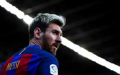 爱游戏动态-丹麦队球衣销量欧洲杯期间暴涨