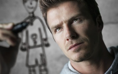 爱游戏快讯-亚马尔让巴萨青训扬眉吐气